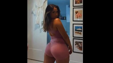 Valerie Loureda is thicker than a snickers