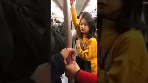 Her reaction 🤣🤣🤣