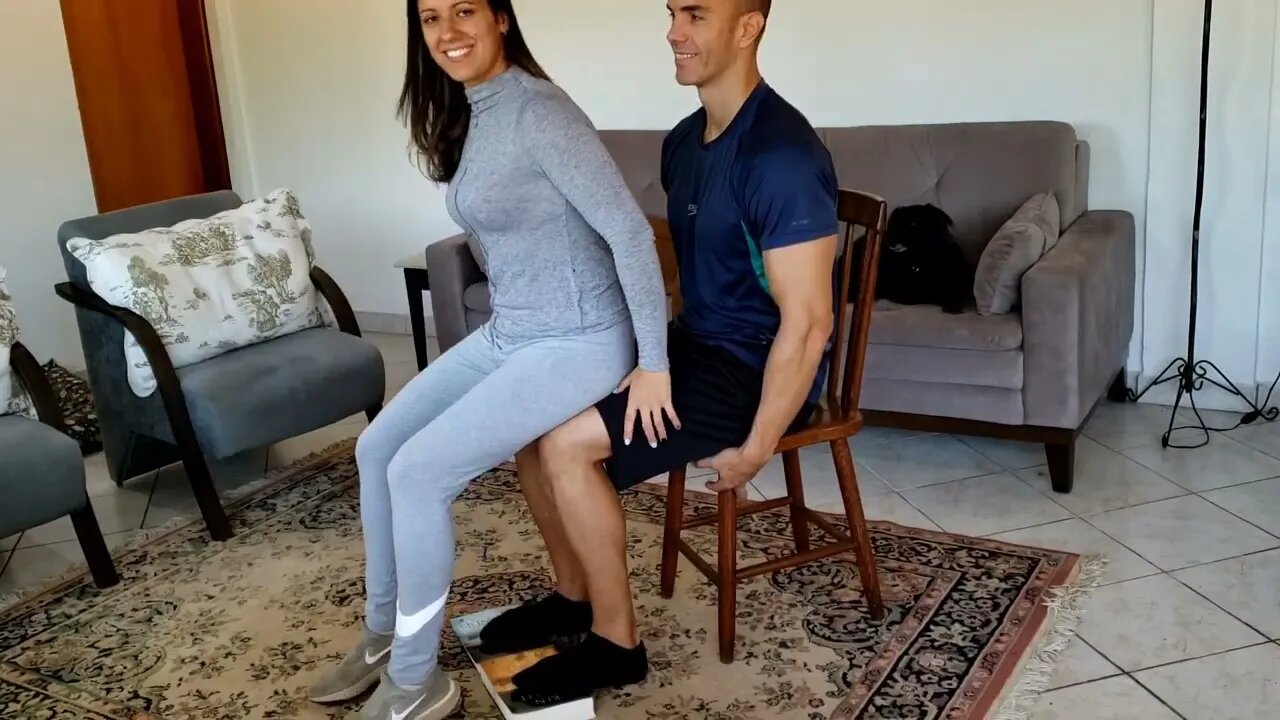 Exercício em casa: Panturrilha sentada no colo | Exercise at home: How to do Calf Raises