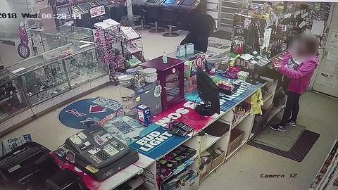 Police searching for man in North Las Vegas robbery video