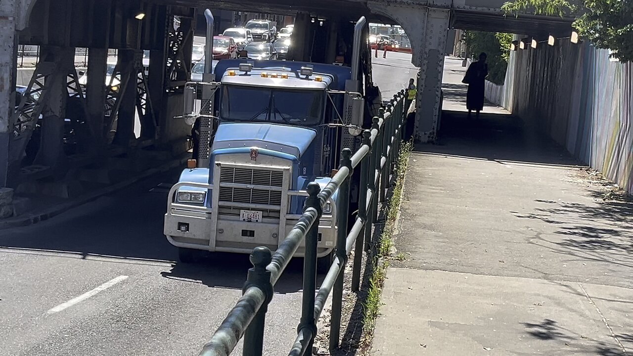 Truck Under estimated height of underpass