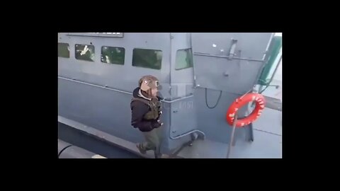 The Z Army has captured a Ukraine nave shit in Mariupol Port.