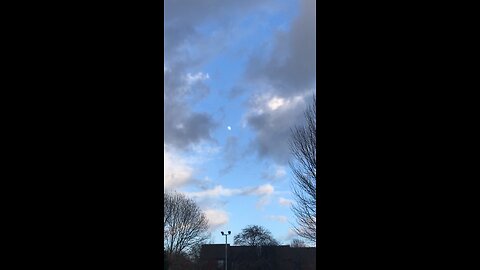 Moon at 4 pm Wales 🏴󠁧󠁢󠁷󠁬󠁳󠁿🇬🇧 22/01/2024