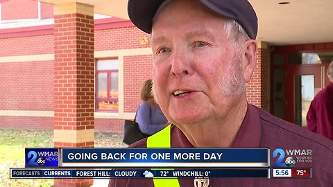 86-year-old man's wish to be school safety patroller, for one more time