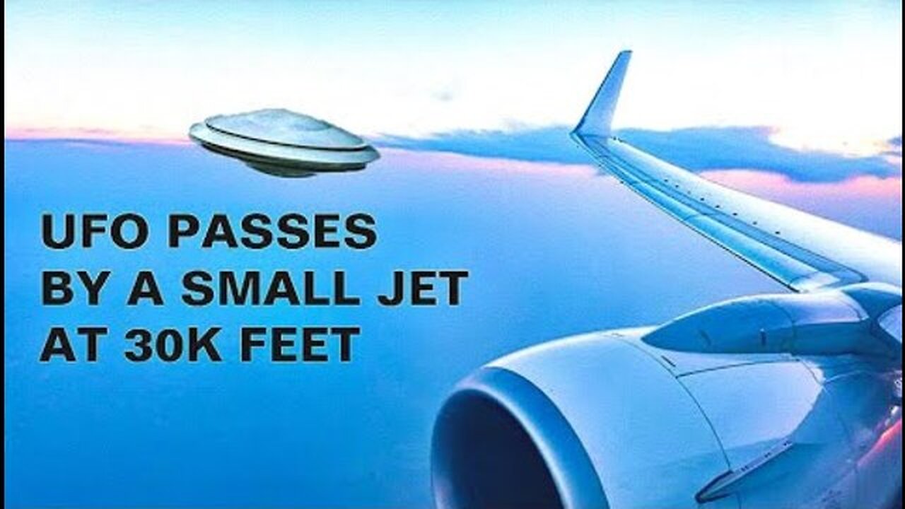 Bright Golden Disc UFO filmed from a small Jet at 30,000 Feet