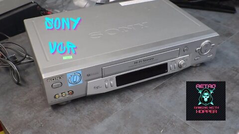 Sony SLVN81 Stereo VCR / Checking and Cleaning Up