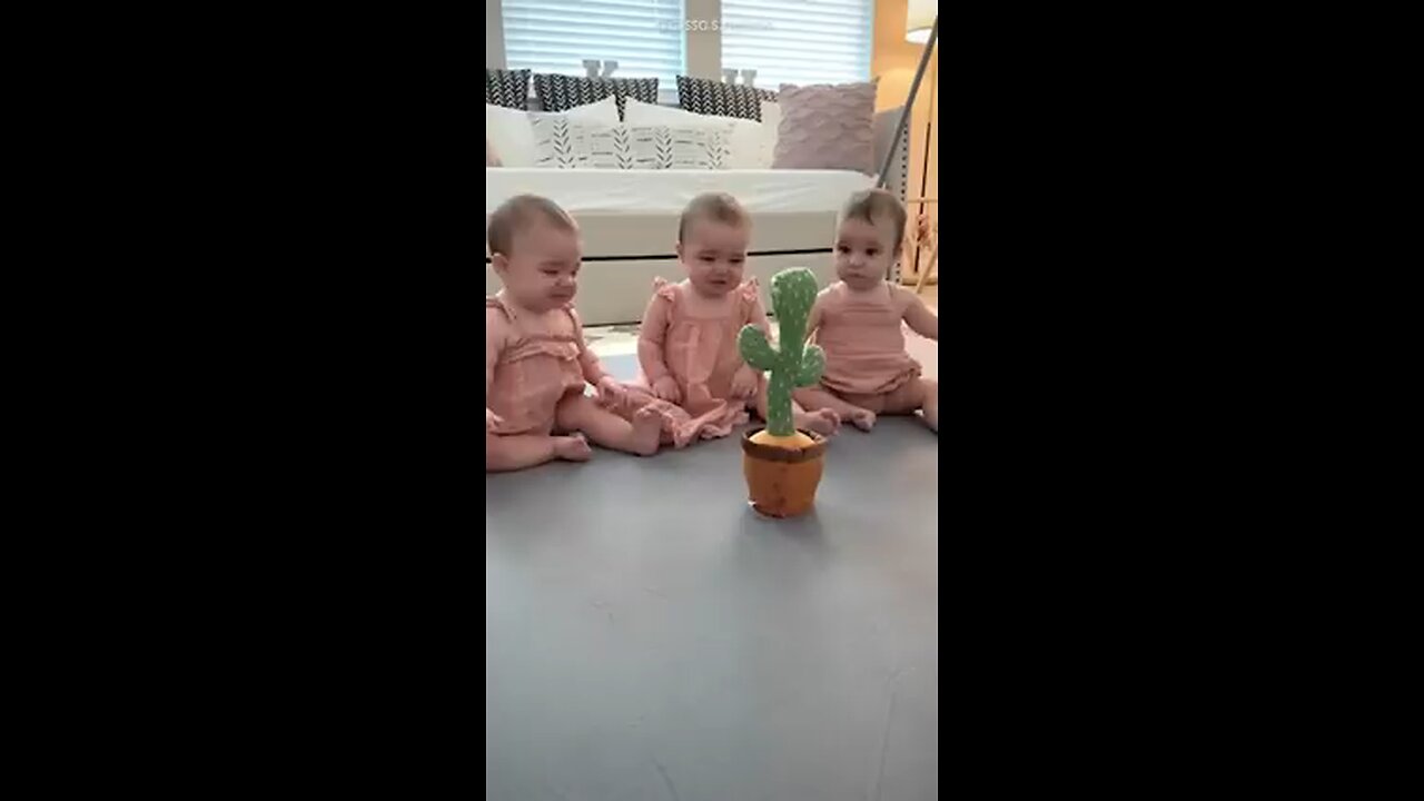 Funny baby video 🤣🤣🤣🤣