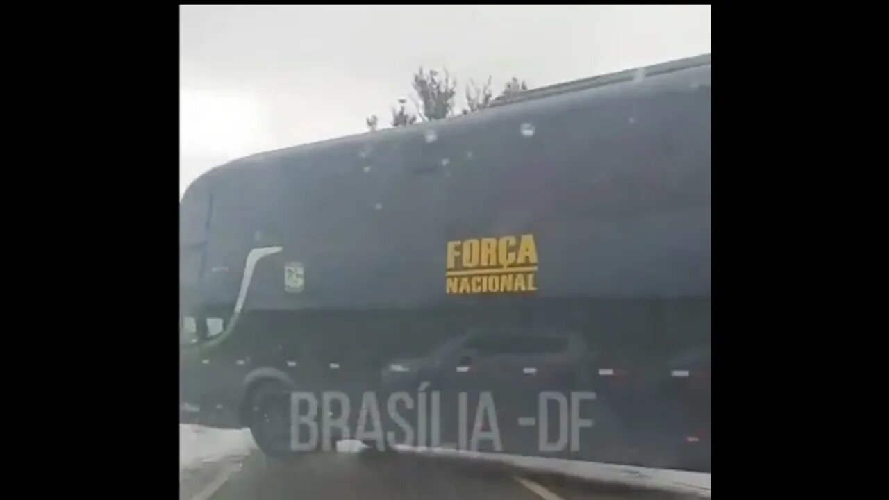 Ônibus da força nacional em Brasília - o que será?