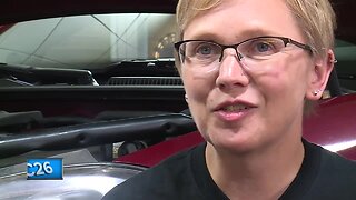 Auto shop helps domestic violence survivors