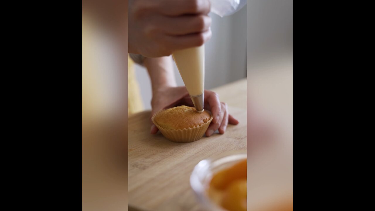 Where you can buy cupcakes 24 hours?
