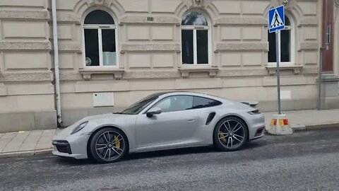 [8k] Crayon Porsche 992 Turbo S is the best allround everyday sportscar