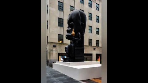 New 25 foot-tall statue unveiled in NYC, Rockefeller Center to honor "African culture"