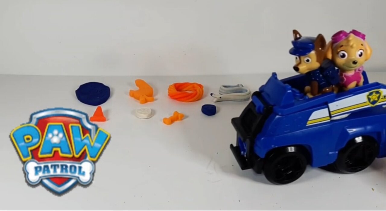 Paw Patrol on a Roll!/Play doh Rescue Rolling Chase Police Car