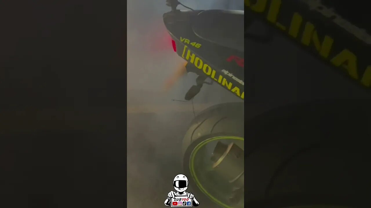 BURNOUT BLOWS TYRE