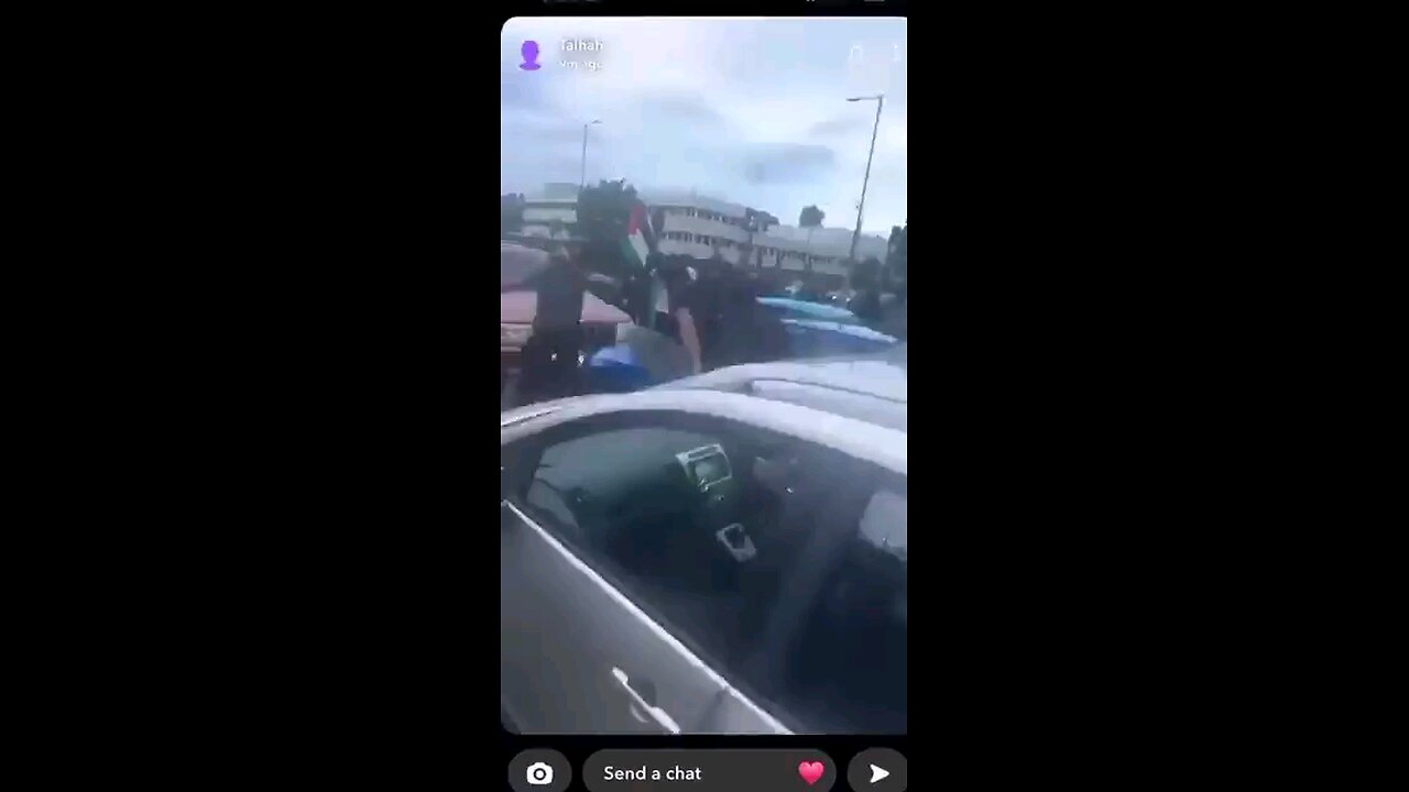 Birmingham, UK - Peaceful Muslims attacking random British drivers. When you have 30% Muslims!