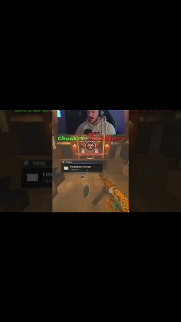 This streamer kept trying to land on me 😂