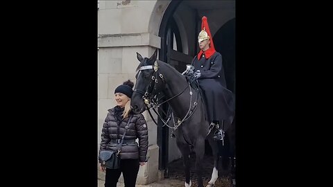 Nip on the shoulder #thekingsguard