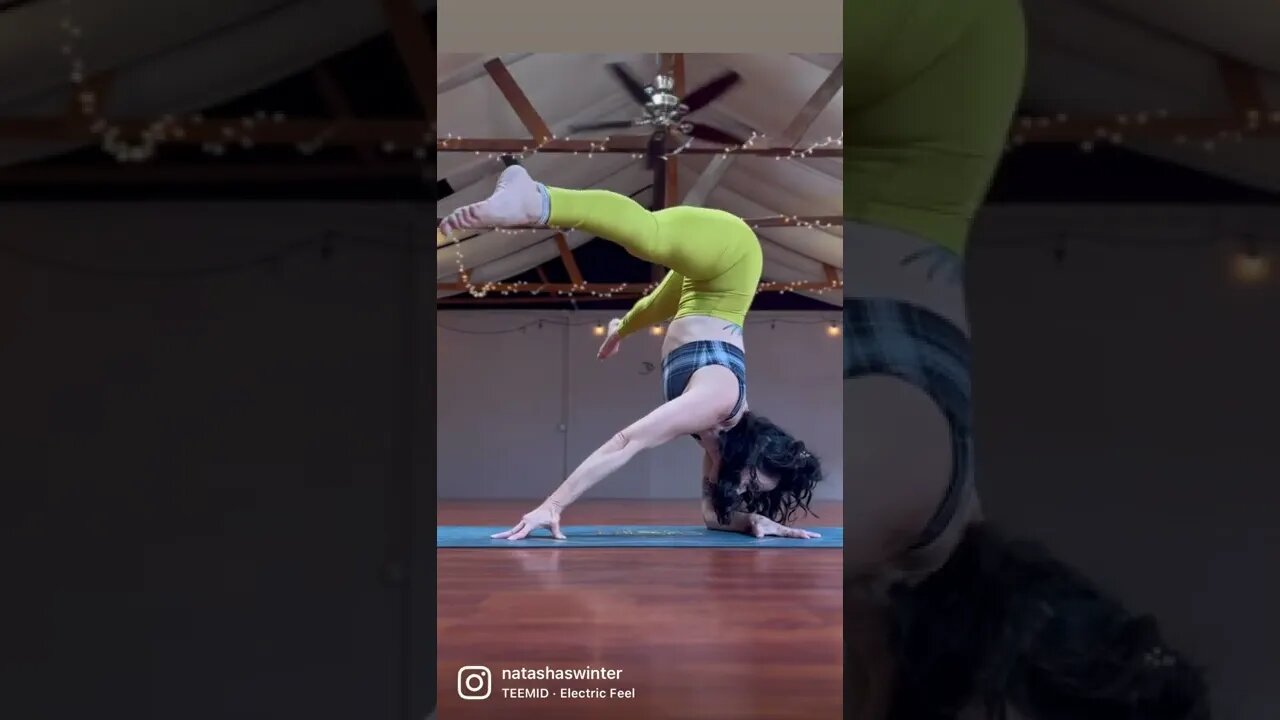 Funky pincha finger tip press. Not easy! 😅😂
