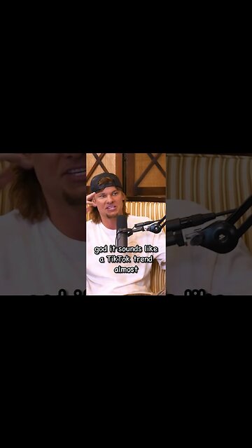 Hulk Hogan On DRUGS In The Locker Room! 💊 #shorts