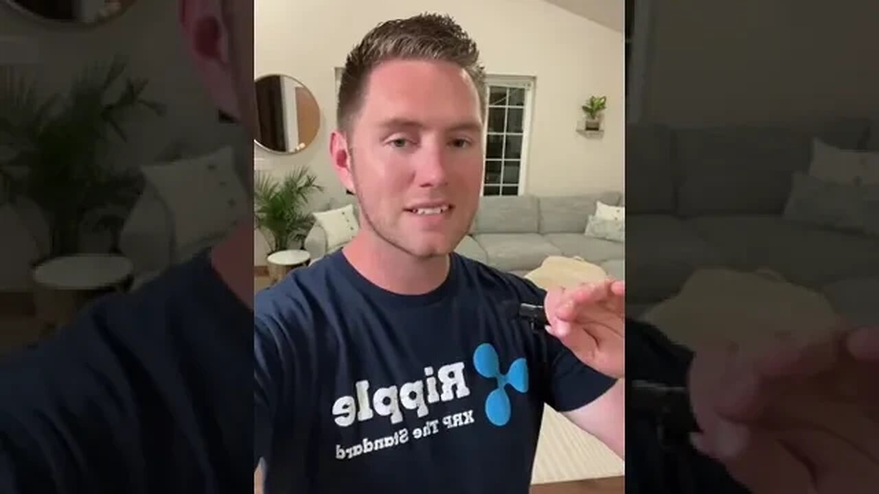 Bitcoin vs XRP 👀