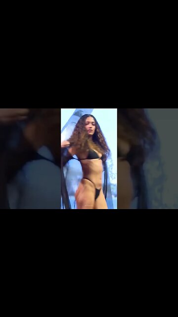 Anma Blue Bikini show is now on Shift #shorts #miamiswimweek #bikinimodel