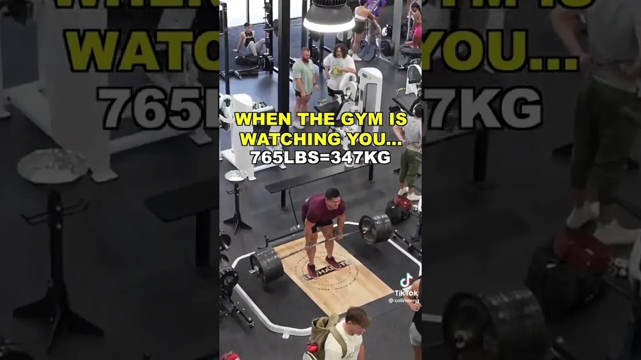 when the whole gym watches you lift...👀