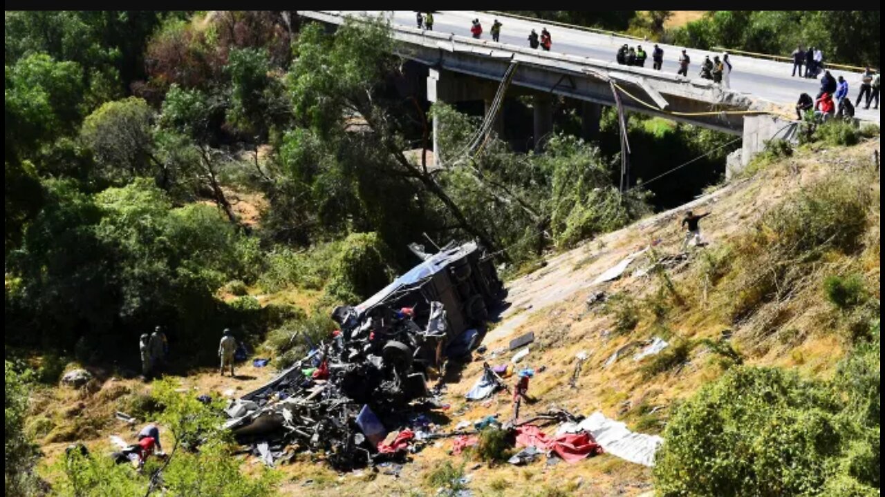 Mexico bus crash : 29 killed and 19 injured in Southern Oaxaca State