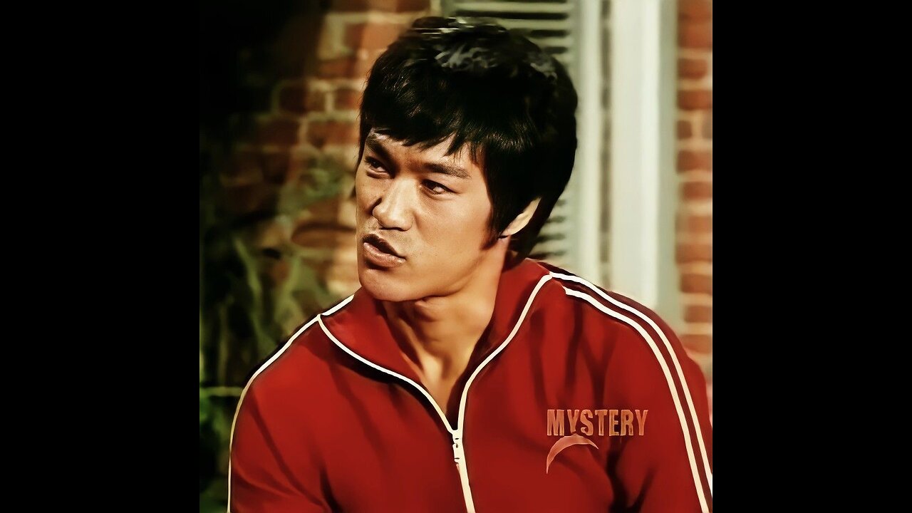 Cross kick Studio Films Bruce Lee Long Street