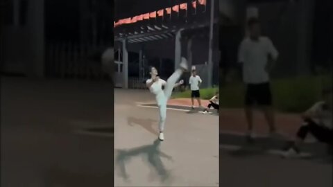 Chinese Girls Entertain With Their Gymnastic Abilities