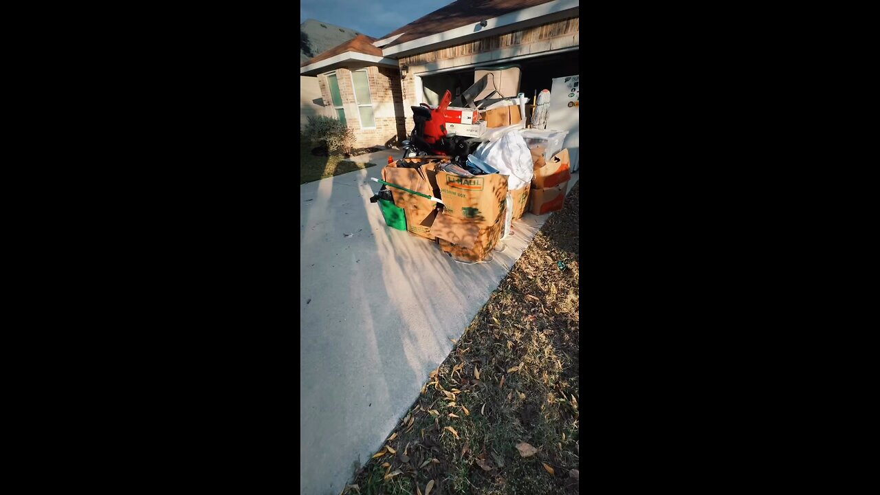 Garage Disaster Turned Spotless in Minutes! WATCH THIS! | CotyToCityJunk.Com