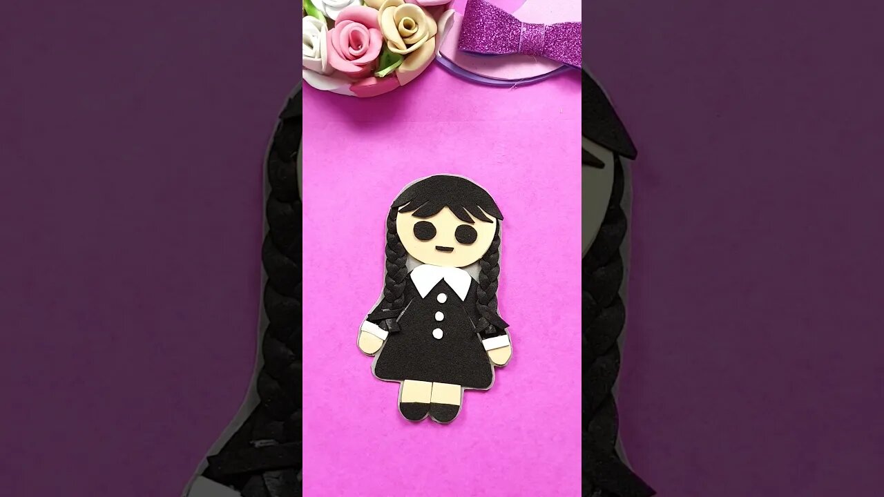 DIY - How to Make your own Wednesday Addams bookmark with this easy DIY tutorial
