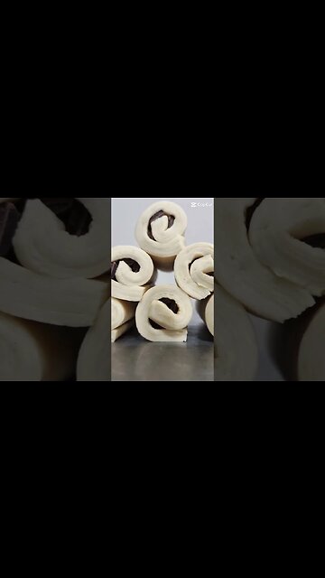 SOURDOUGH CROISSANT ARE POSSIBLE