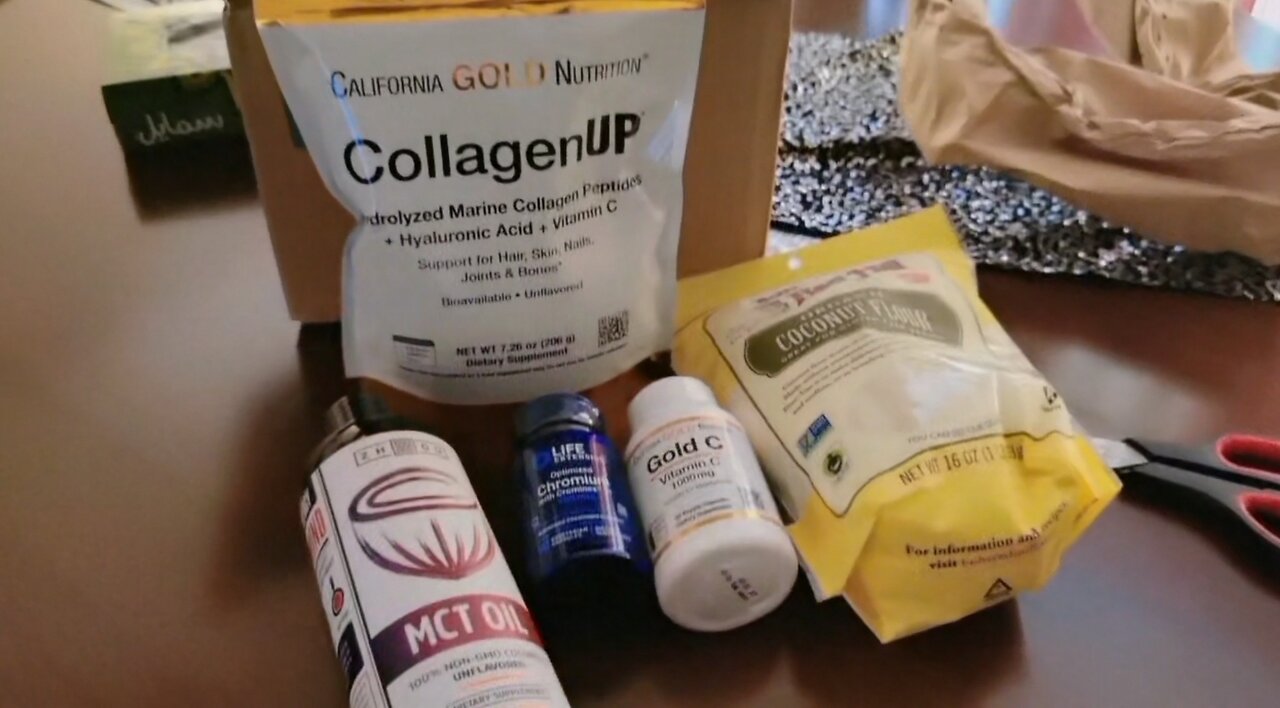 iherb unboxing (keto stuff)