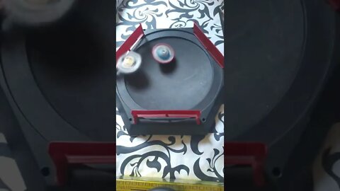 batalha de beyblade valkyrie vs raphael (valkyrie derrotado 💔🙅🏻‍♂️)