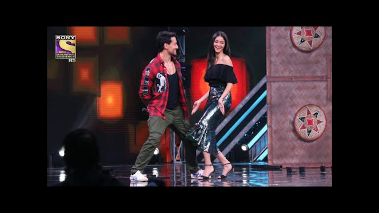 Tiger Shroff & Ananya Panday Amazing Dance - Super Dancer Chapter 3