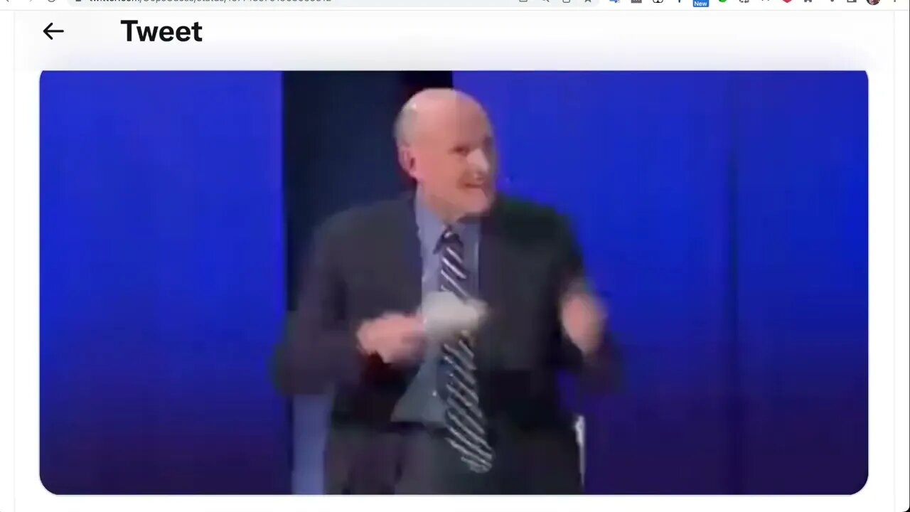 美國前駐俄羅斯大使邁克爾·安東尼·麥克福爾大聲笑著說，自 2021 年以來，華盛頓一直在“向烏克蘭撒謊”