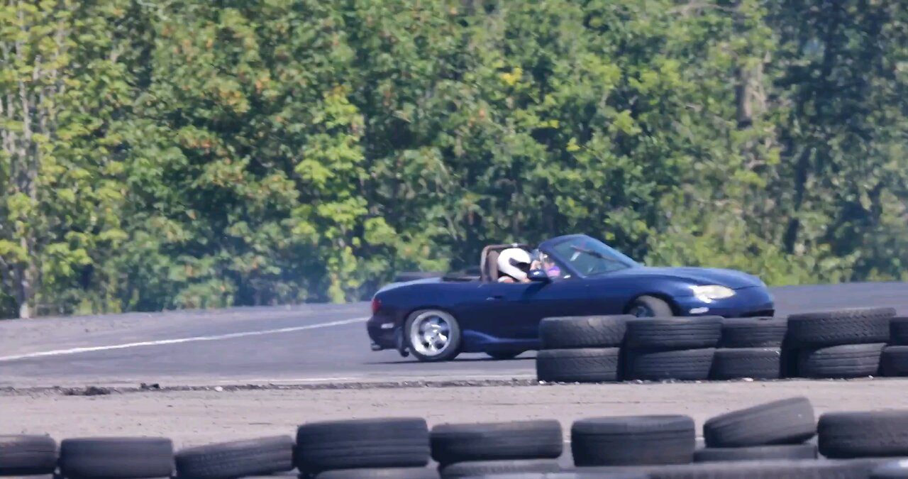 Drifting the Miata at spirit