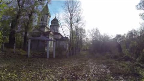 Incríveis edifícios abandonados pelo mundo fora