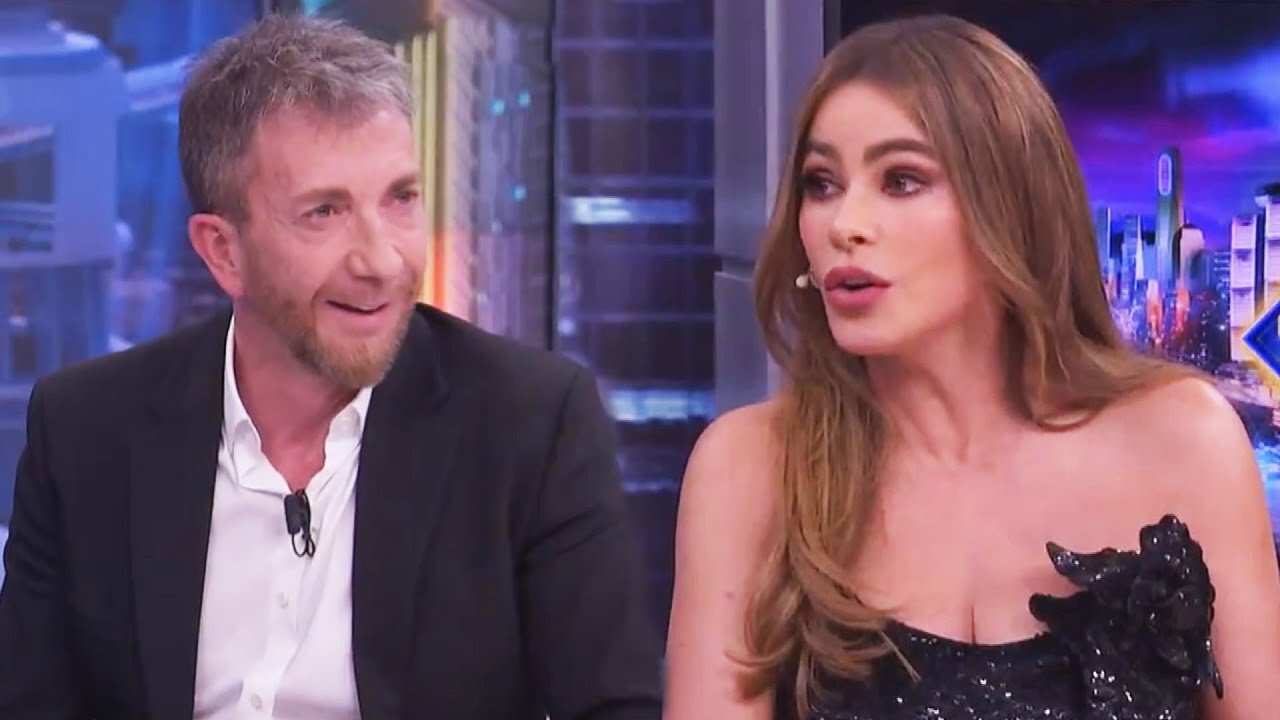 Sofia Vergara CLAPS BACK at Interviewer Poking Fun at Her English | Empowering Response!