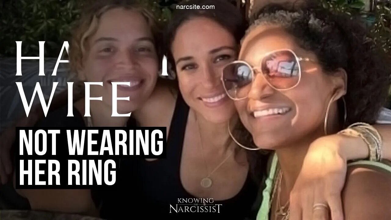 Not Wearing Her Ring : Meghan Markle