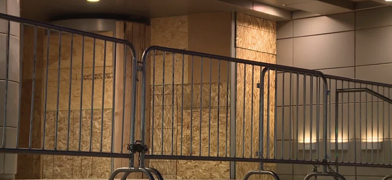 Foley Federal Building on Las Vegas Boulevard boarded up