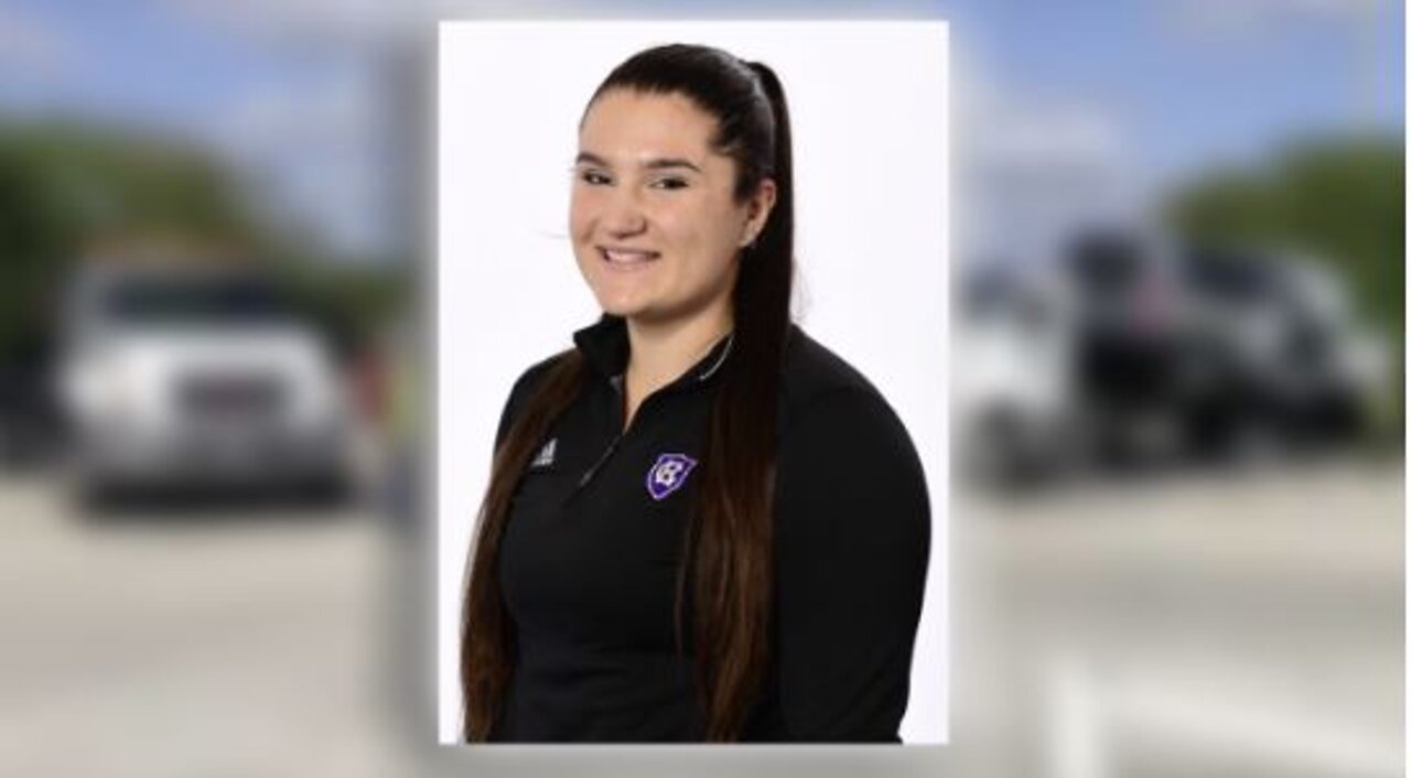 20-year-old Holy Cross rower killed after truck, van collide in Vero Beach