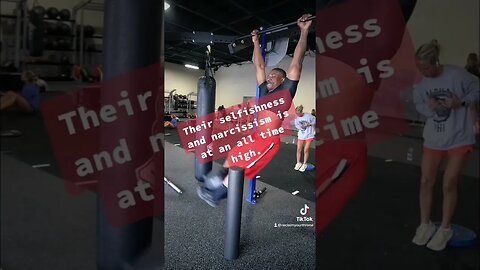 Amber rose is a disgrace to her son 👑