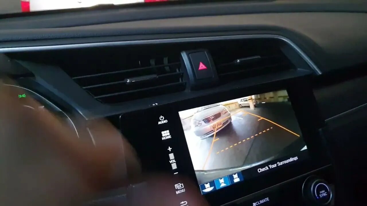 quem sabe um dia as montadores fazem carros com sensores 360º para barbeiros (Eu) a evitar acidentes
