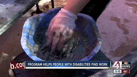 Johnson County program provides jobs for people with developmental disabilities