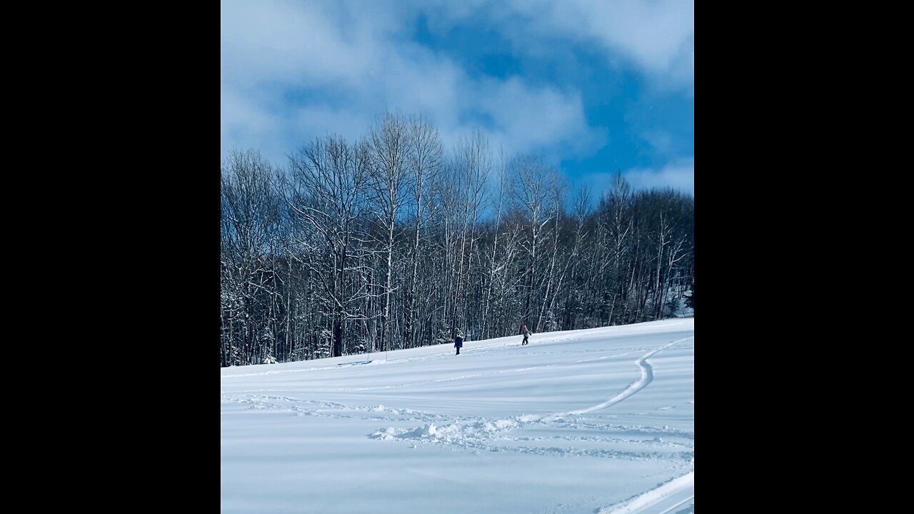 Snowboarding clip