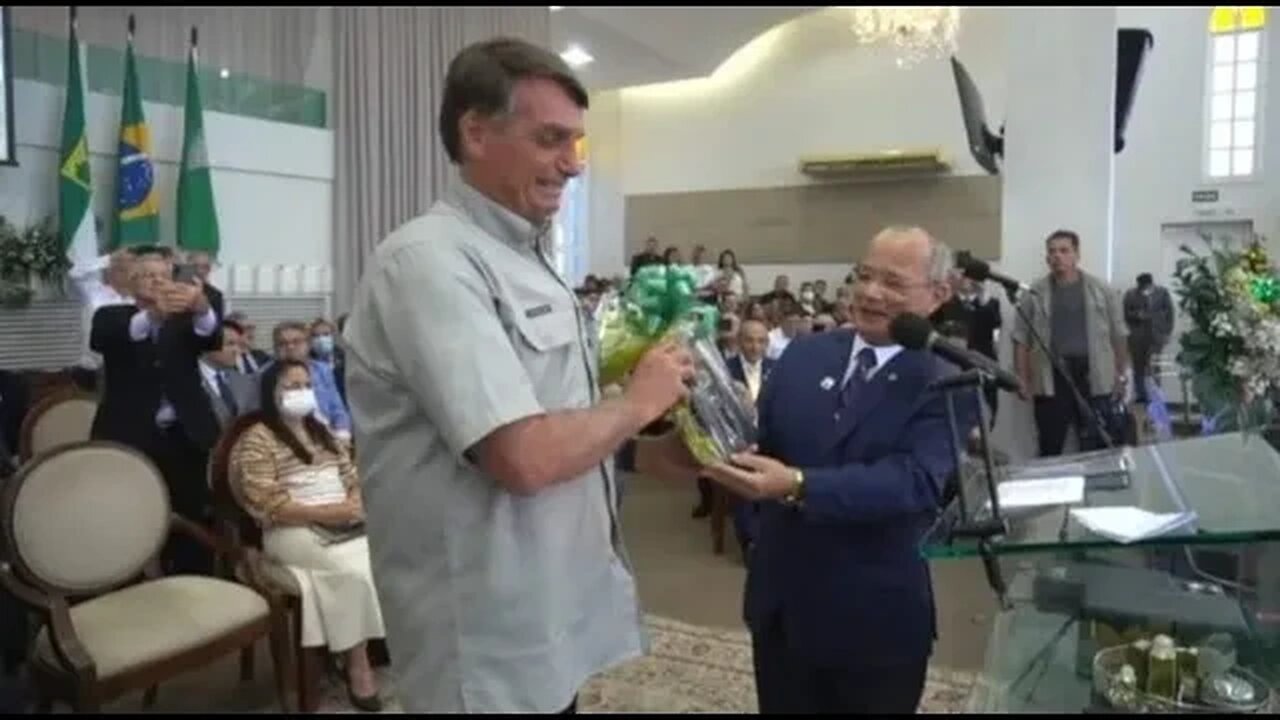 BOLSONARO VISITA A ASSEMBLEIA DE DEUS NO RIO GRANDE DO NORTE E RECEBE ORAÇÃO