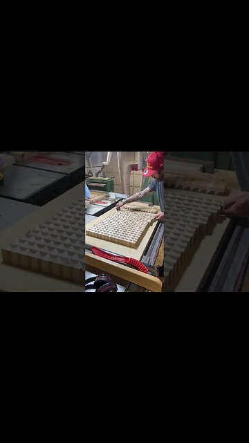 Amazing wooden design #shorts #woodworking #trending #subscribe #shortvideo #reels #cuttingboards