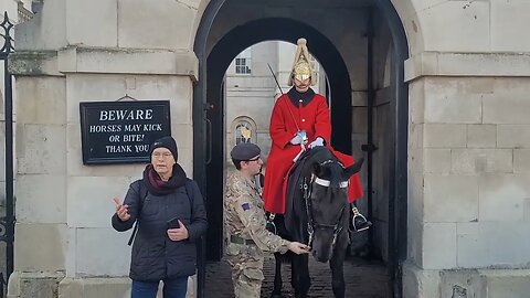 This horse was angry #thekingsguard