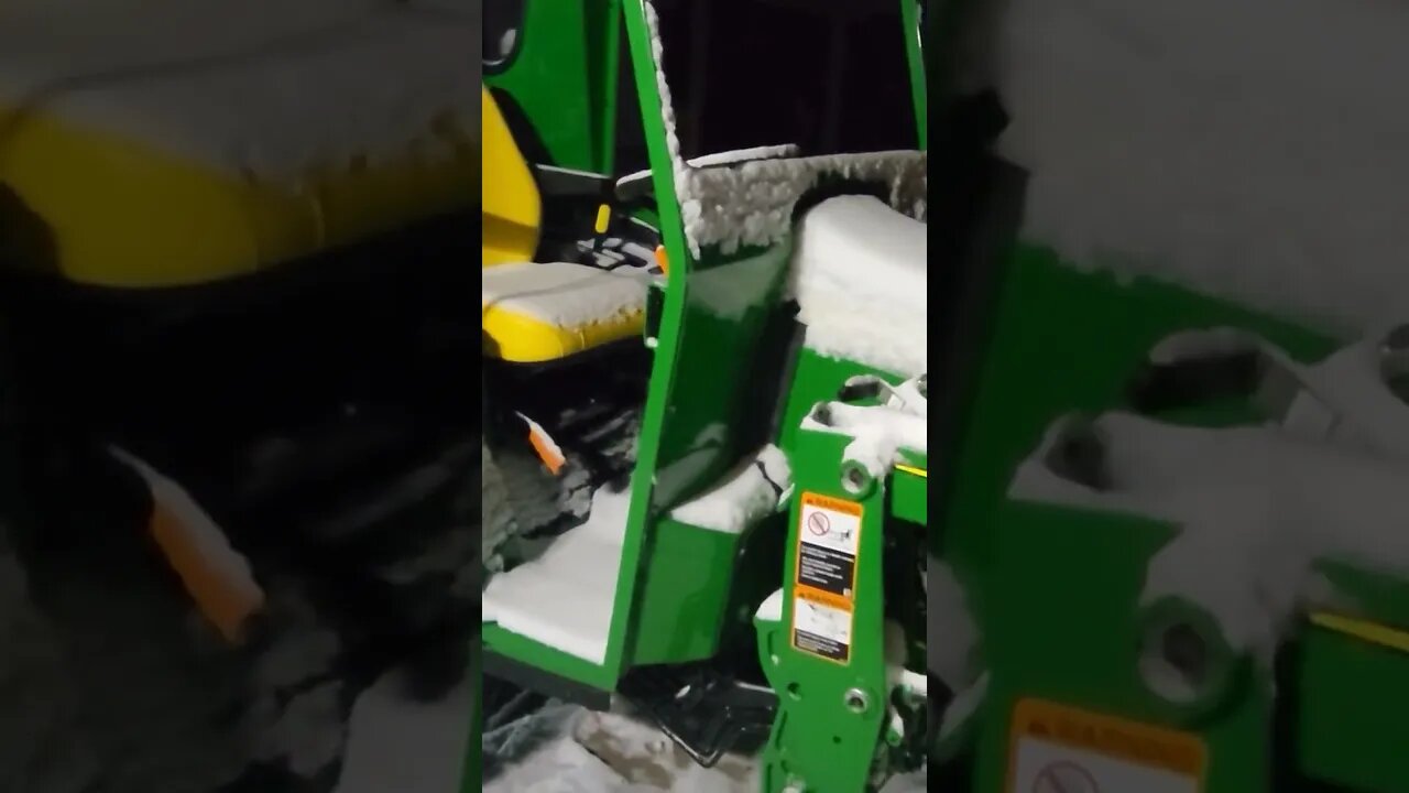 Half a cab on the Deere #2025R? Good'nuf fahnow.